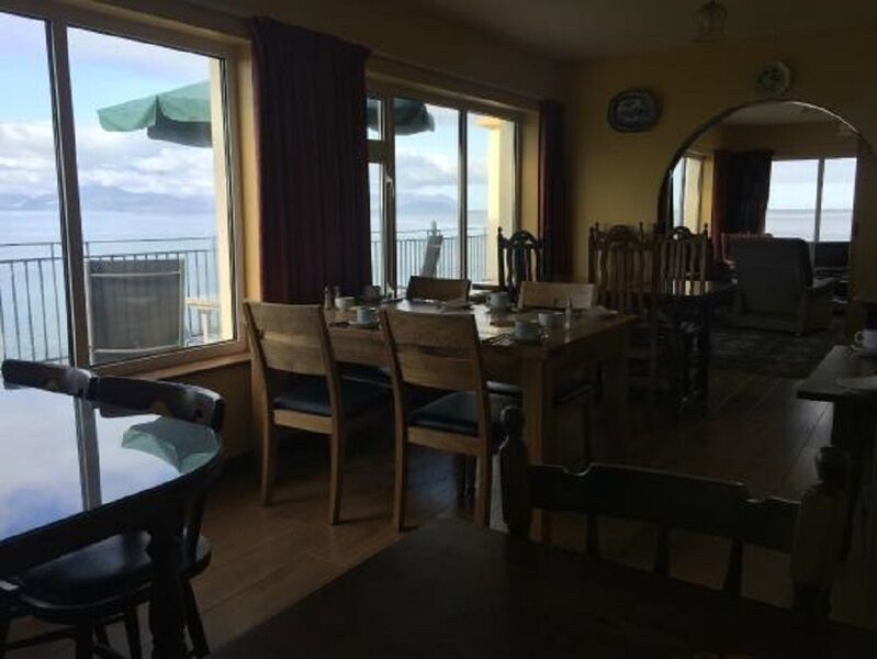 O Neills Bed And Breakfast 딩글 외부 사진